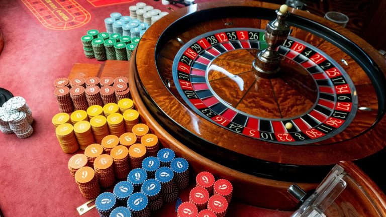 The Future of Gaming: Online Casinos and Bet Gaming